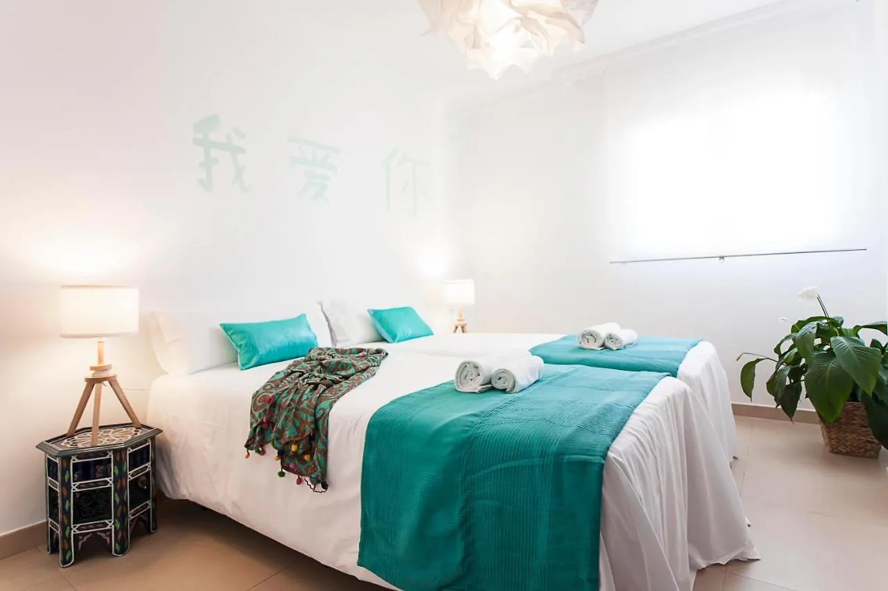 Malaga Center Flat Main Train Station Apartment